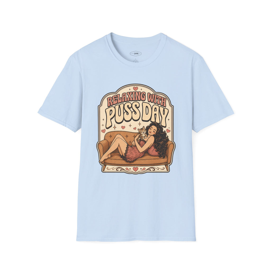 Relaxing With Puss Day T-Shirt Vintage Design