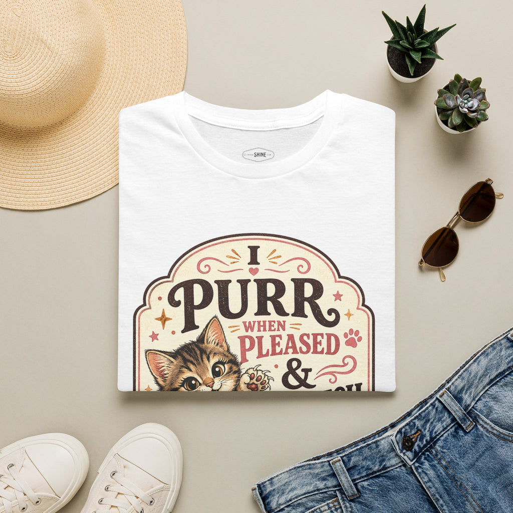 I Purr When Pleased & Scratch When Wronged T-Shirt Vintage Design