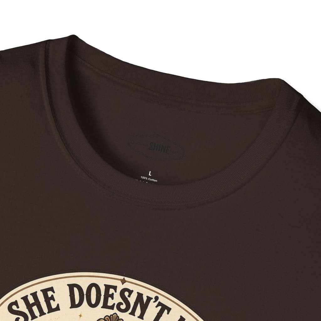 She Doesn't Need Armor, She Has Wings T-Shirt Vintage Design